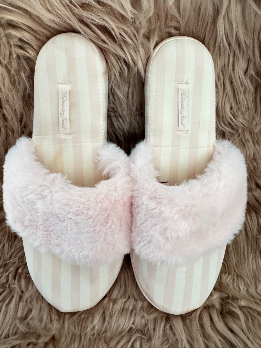Victoria's Secret Light Pink Striped Plush Slide Slippers, Faux Fur Sz M 7/8 - Picture 2 of 8